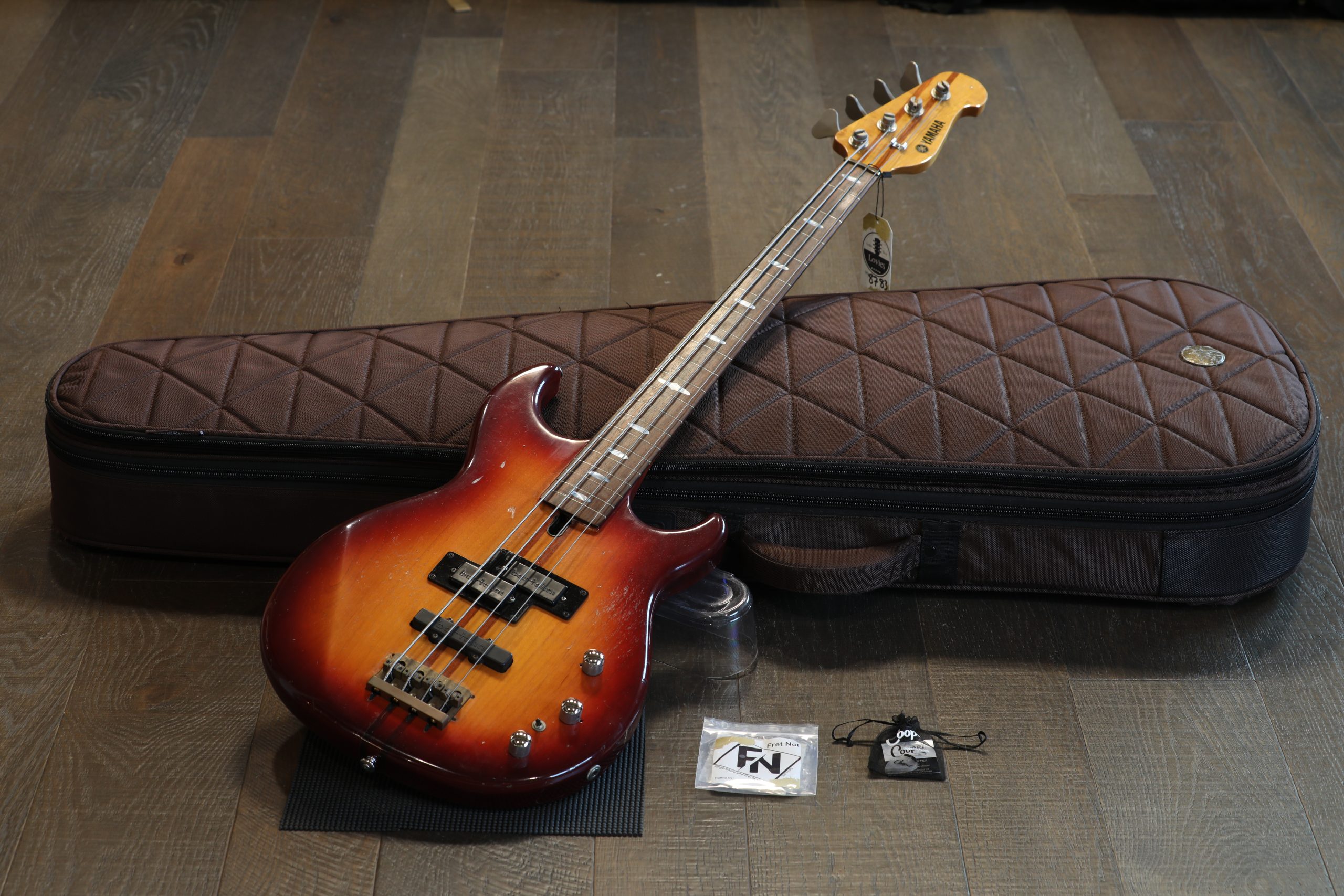 1977 Yamaha Broad Bass BB1200 Fretless Neck Thru Electric Bass