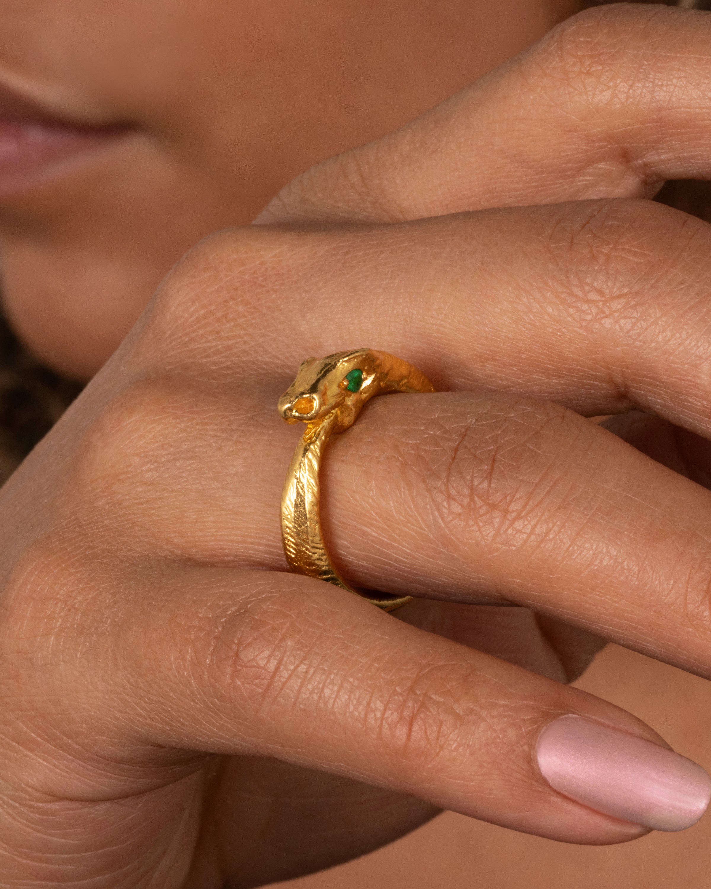 Oraik Ouroboros Ring – Love Adorned