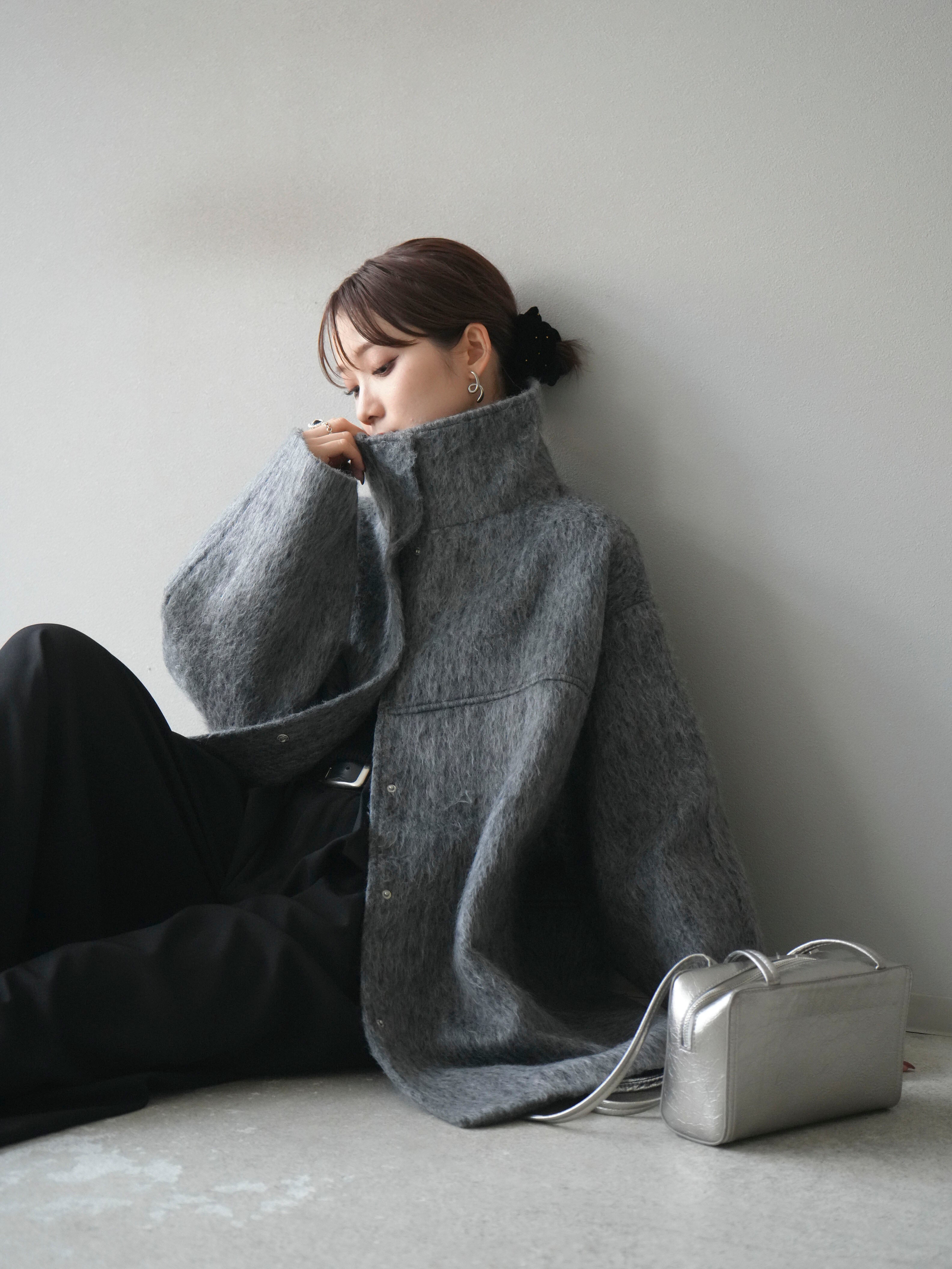 予約]スタンドカラーシャギーコート/charcoal – Lumier