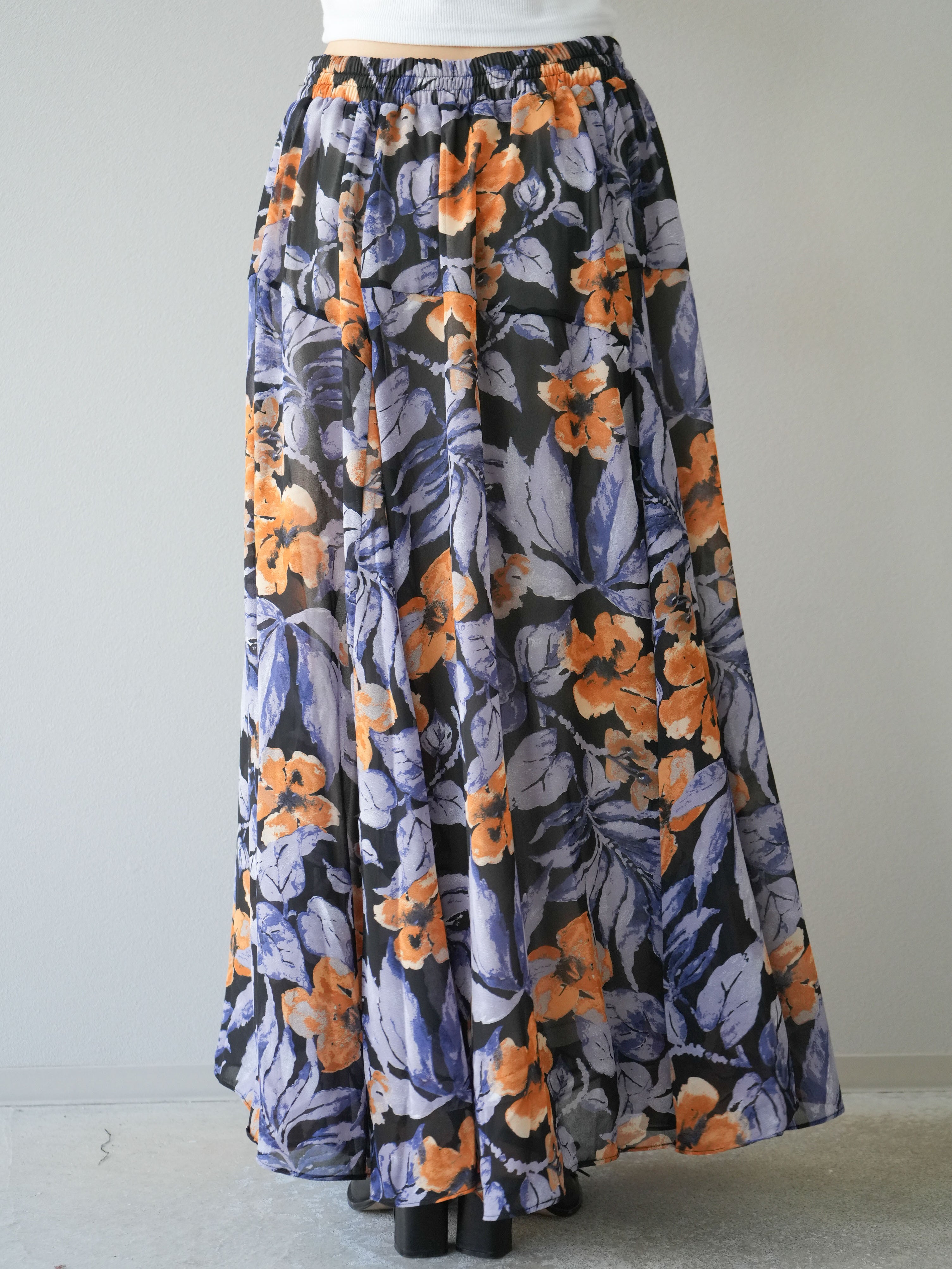 予約]フラワープリントボリュームフレアスカート/ブラック – Lumier