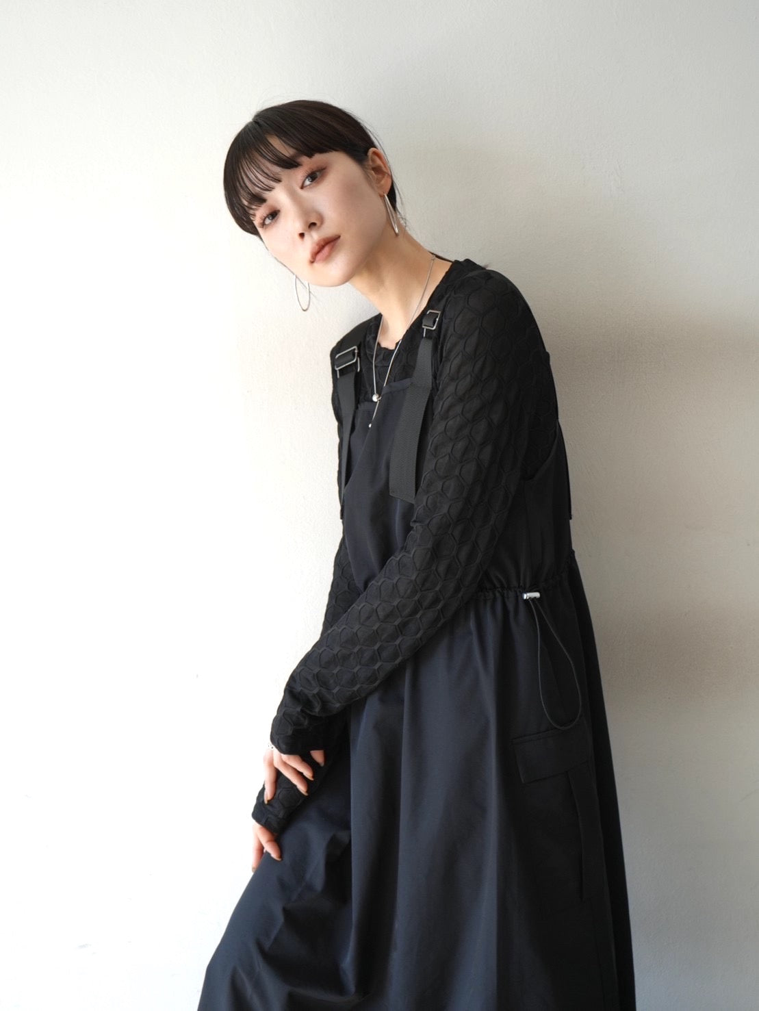 予約]ナイロンウエストギャザーワンピース/ブラック – Lumier