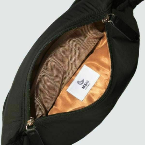 Harm様Mani ブラック ボディバッグノルンマーニ