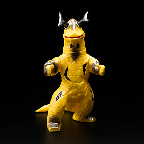 昭和の時代に発売されたマルサン・レトロソフビを140%の拡大で復刻する