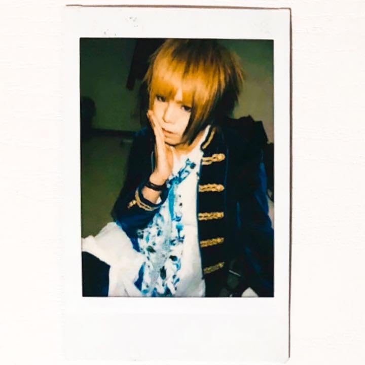 Amazon.co.jp: V系☆R指定 マモ チェキ 45 : おもちゃ