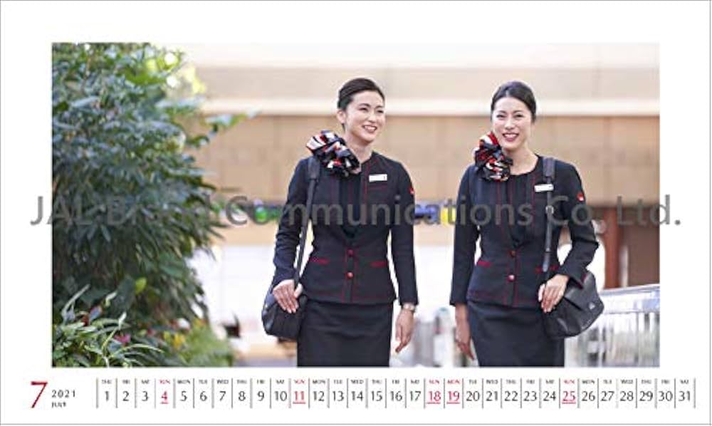 Amazon | JAL「JAL CABIN ATTENDANT」（卓上判） 2021年 カレンダー