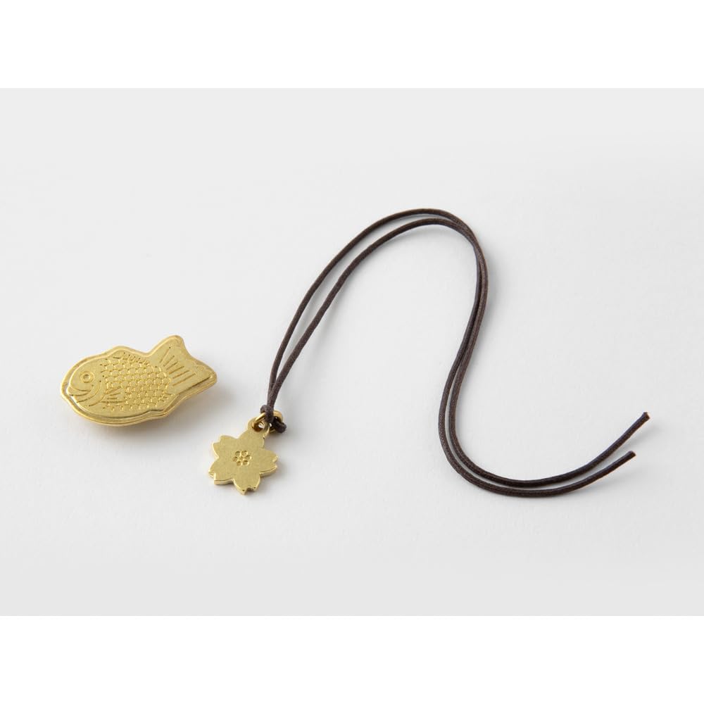 Amazon.co.jp: トラベラーズノート ブラスチャーム 限定 TOKYO