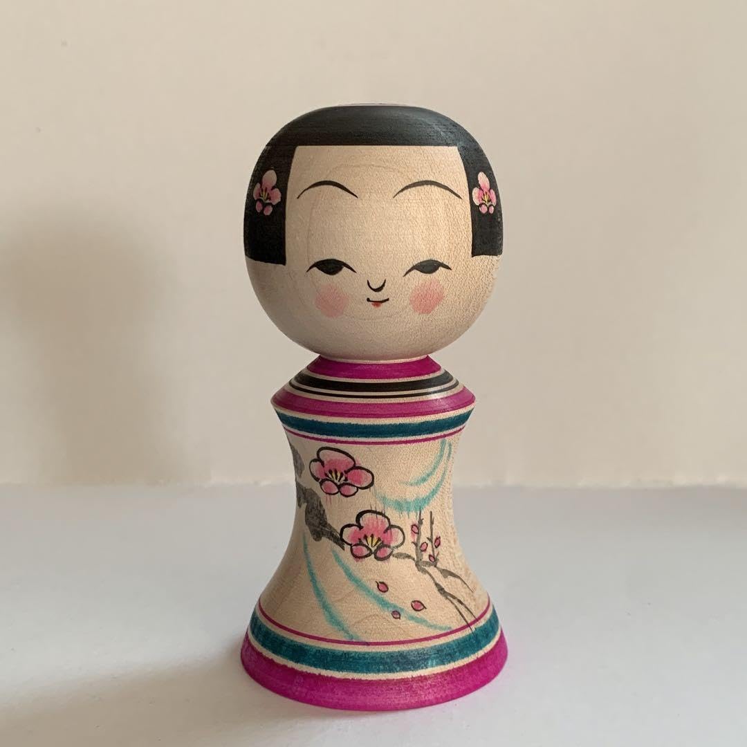 Amazon.co.jp: 津軽こけし おかっぱ紅梅こけし 北山裕美工人 10.5cm
