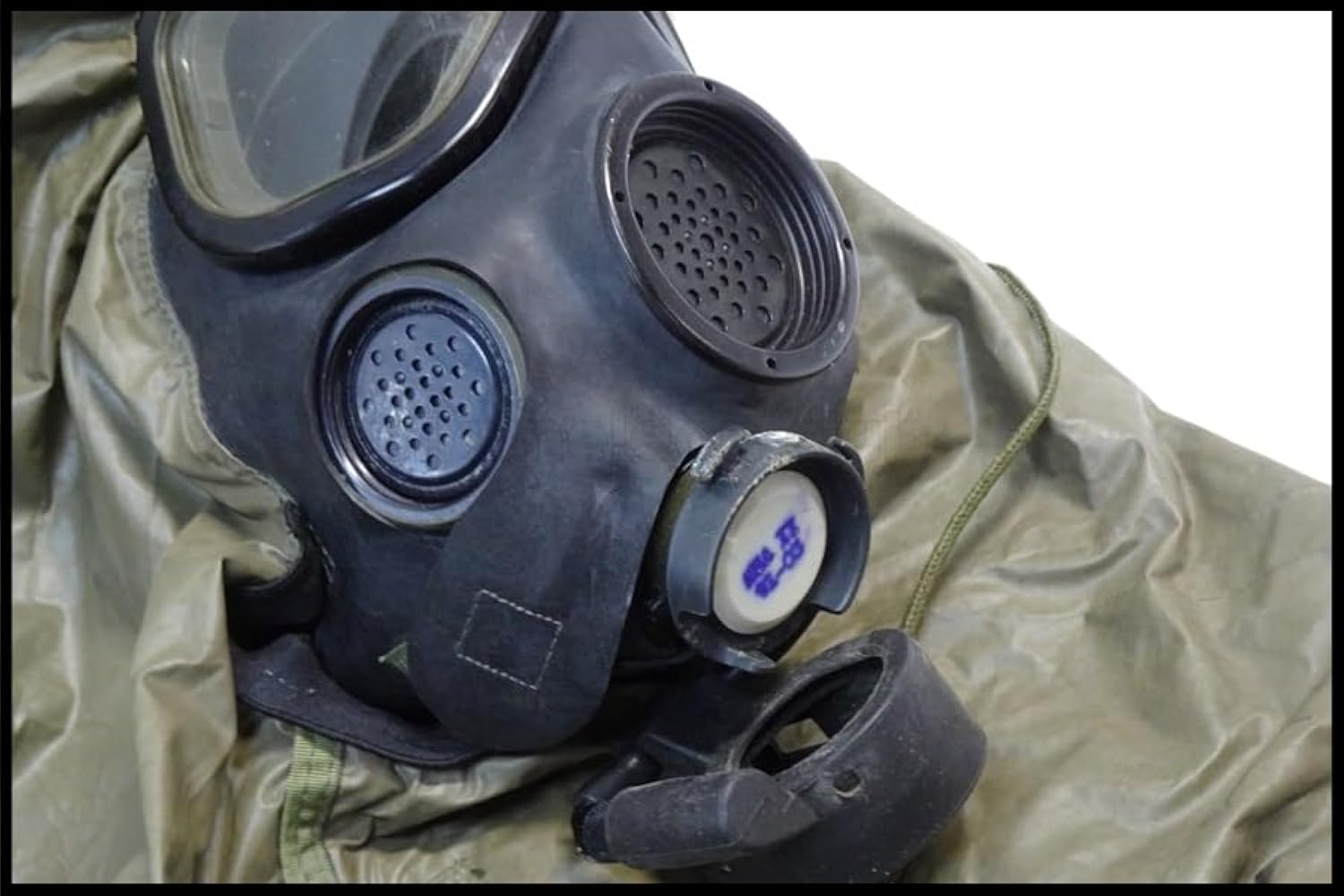 Amazon.co.jp: 東京)米軍放出品 M40 ガスマスク Mサイズ 実物 フード付