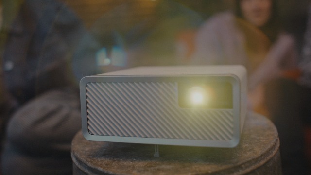 Amazon.com: Epson EF-100 Smart Streaming Laser Projector with