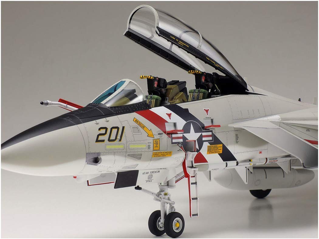 Amazon | 1:48 Tamiya Grumman F-14A Tomcat Model Kit [並行輸入品