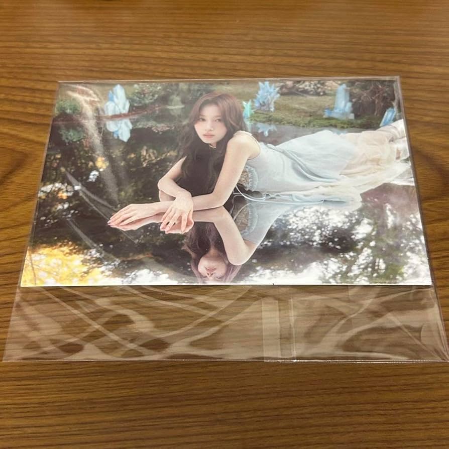 Amazon.co.jp: TWICE サナ 直筆 サイン アメリカ 特典 twice shop