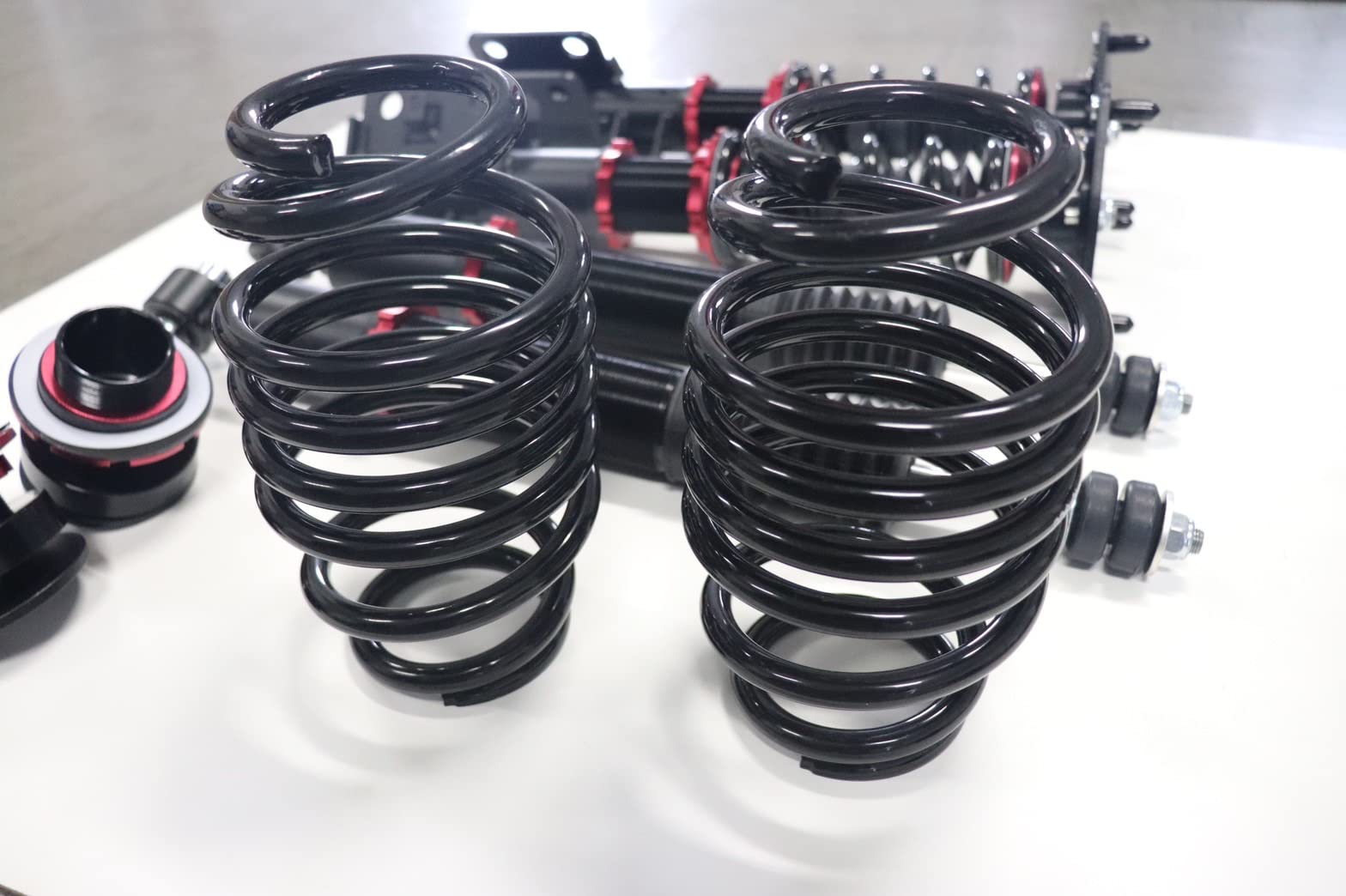 Amazon | STEROLINE 30プリウス車高調 キャンバー調整付きピロアッパー