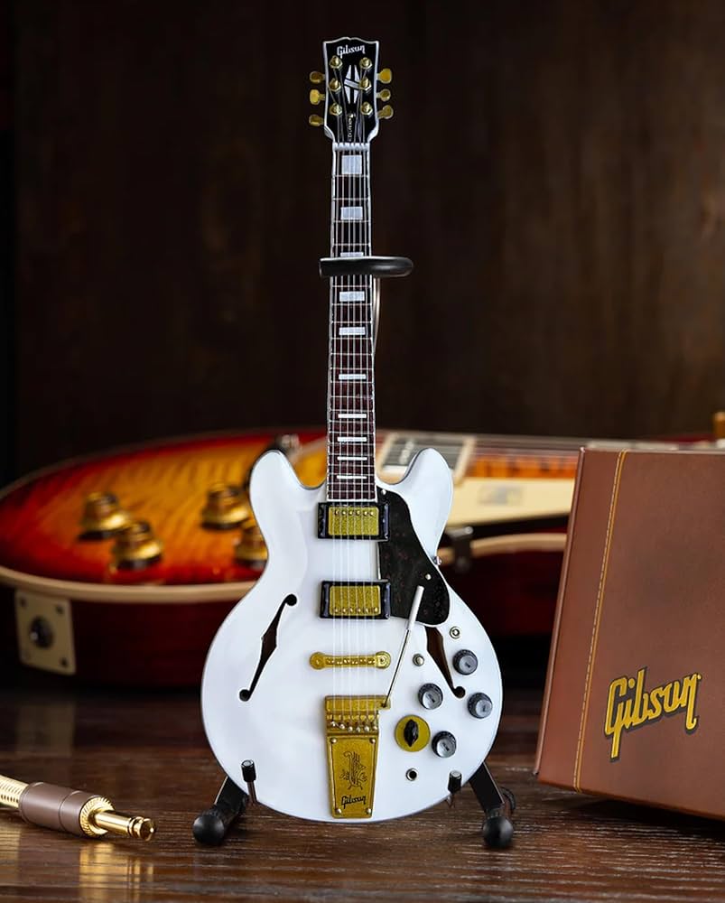 Amazon.co.jp: AXE HEAVEN Alex Lifeson Signature ES-355 ギブソン