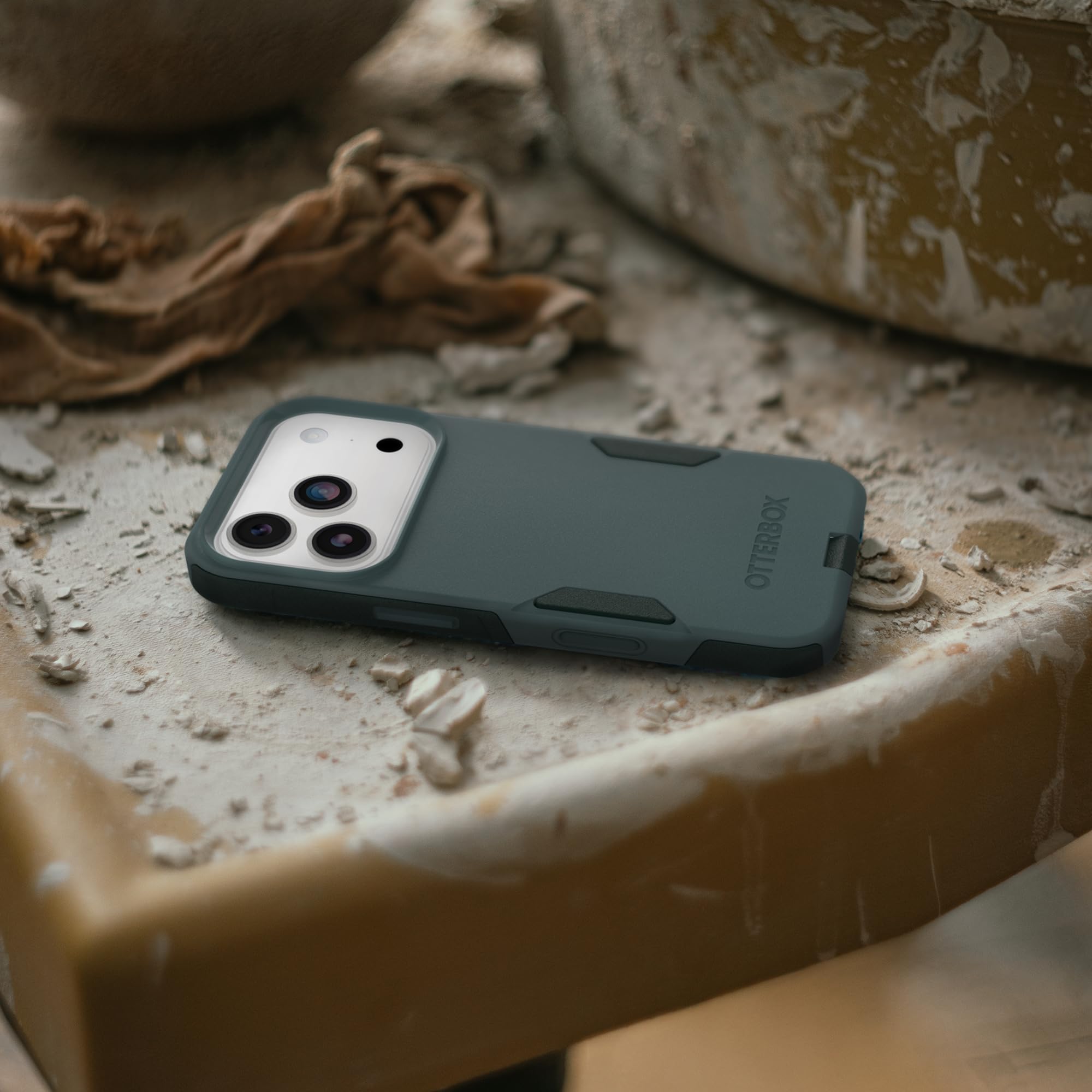 Amazon.co.jp: OtterBox iPhone 17 Pro コミューターシリーズケース