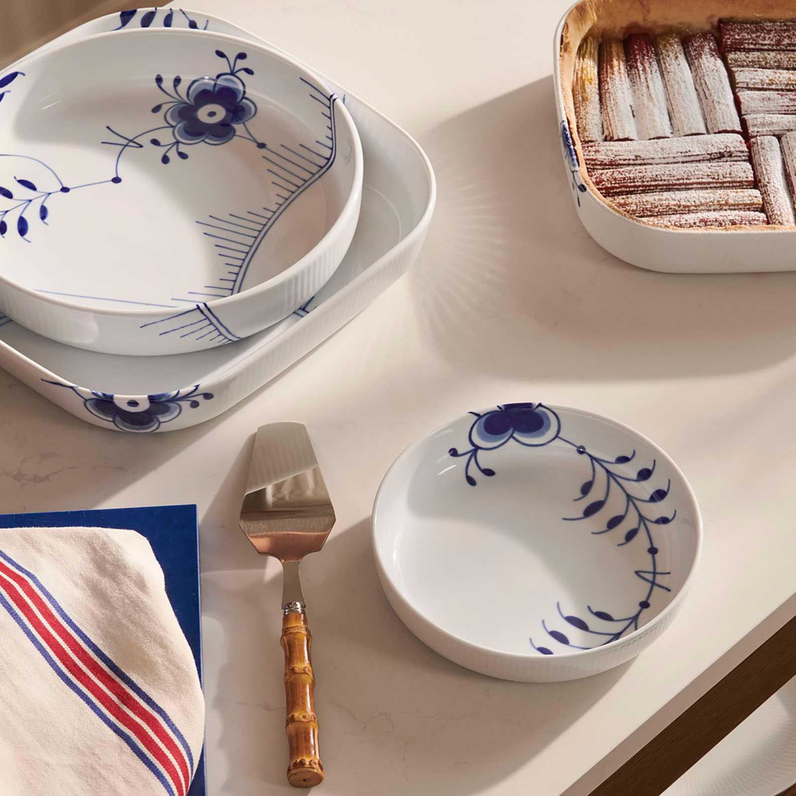 Amazon｜【正規輸入品】 ロイヤルコペンハーゲン ブルーフルーテッド