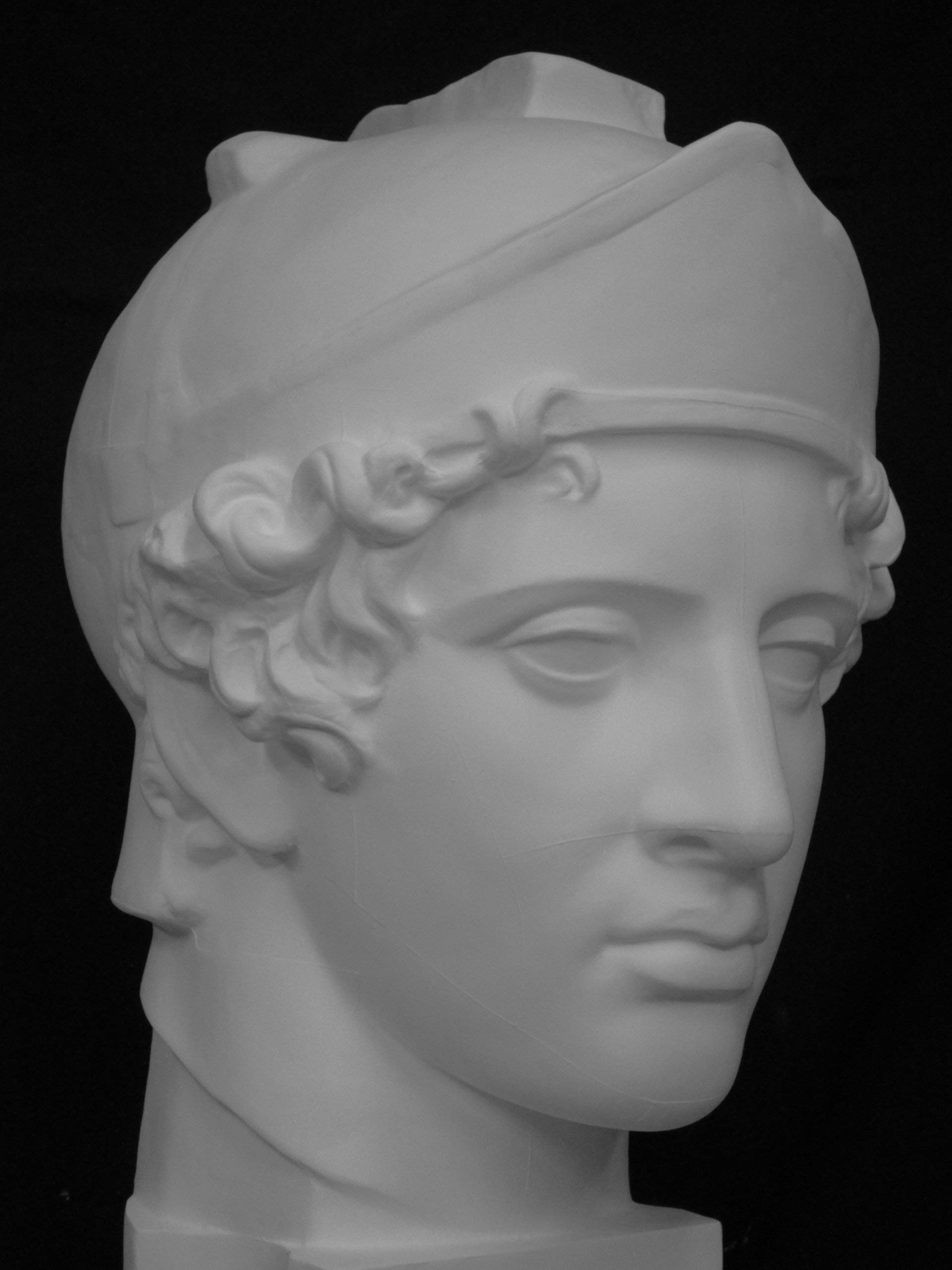 Amazon.co.jp: 石膏像 S－210 青年マルス首像 H．57cm : Home