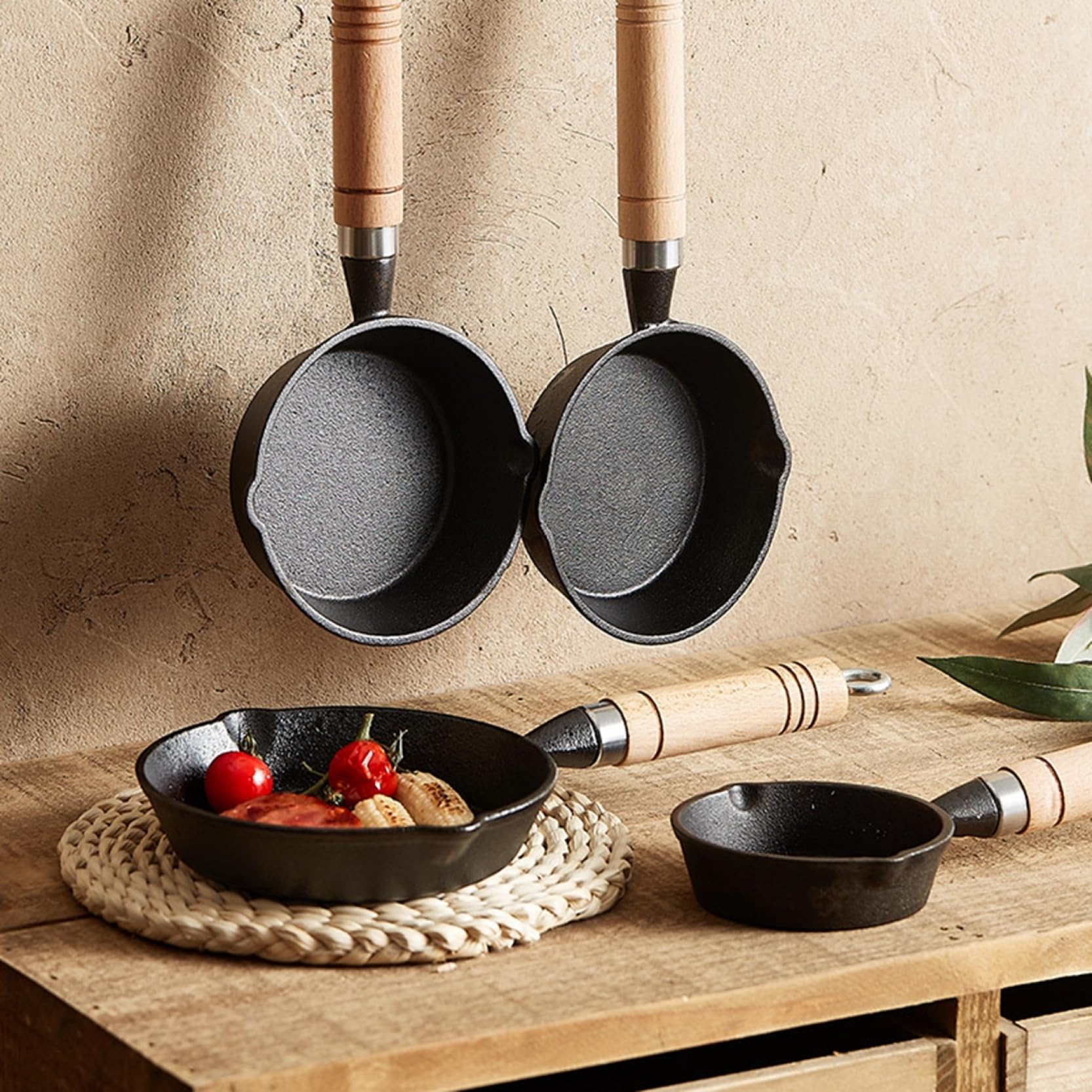 Amazon | ミニ 片手鍋 鉄 ミニ 軽量 卵焼き 16cm 木調ハンドル