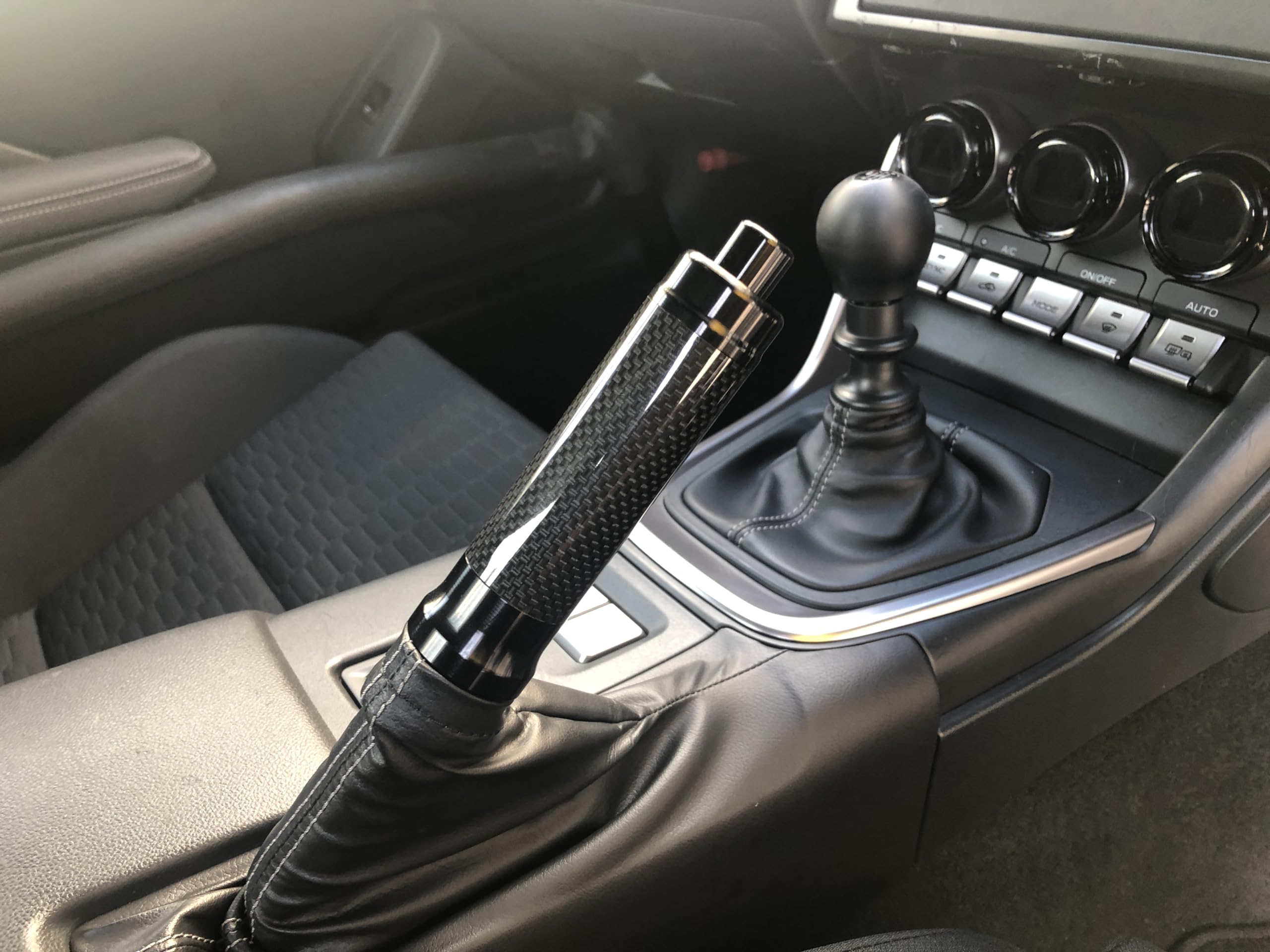 Amazon.co.jp: Revolution ドライカーボンサイドブレーキグリップVer.2