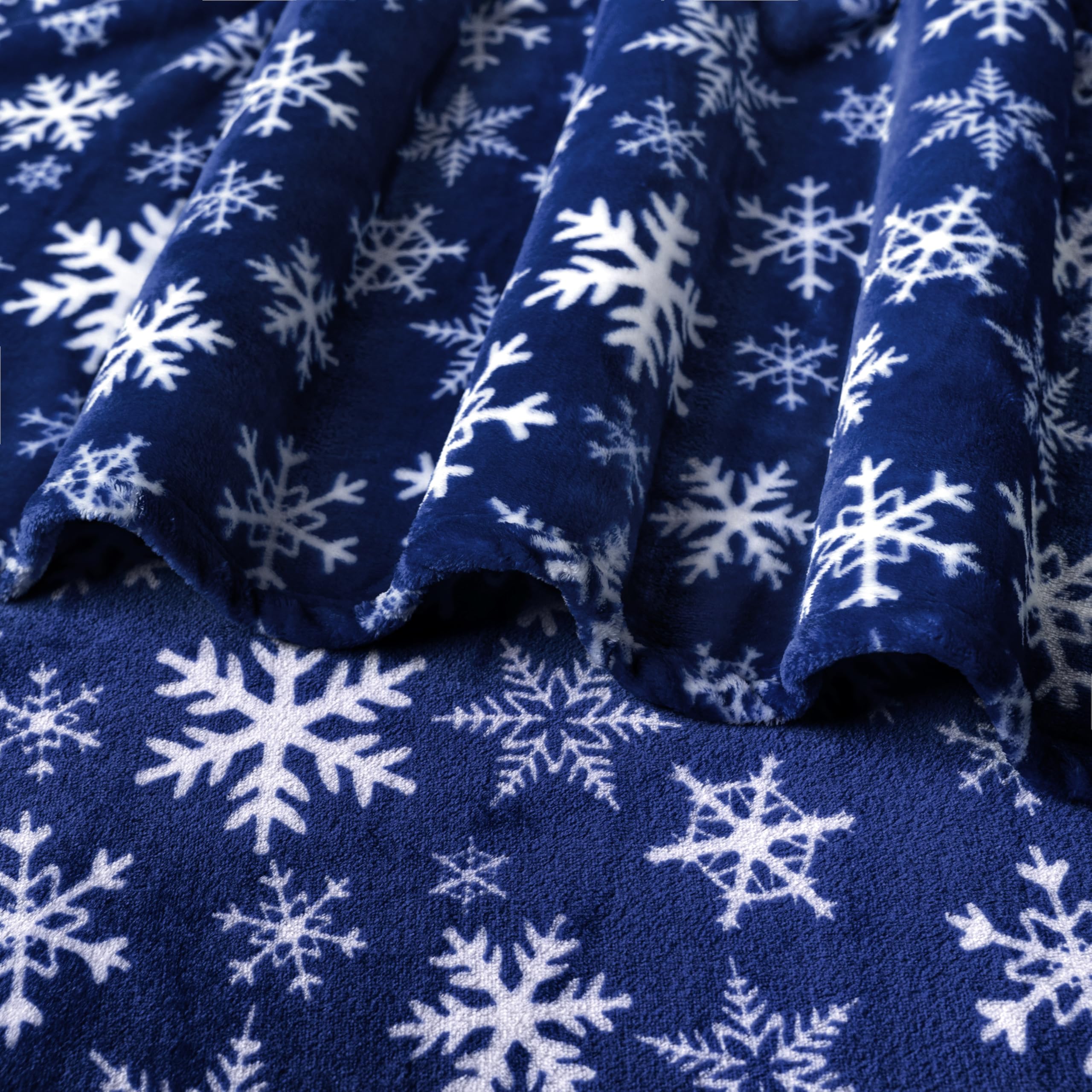 Amazon｜PAVILIA クリスマススローブランケット | ネイビー