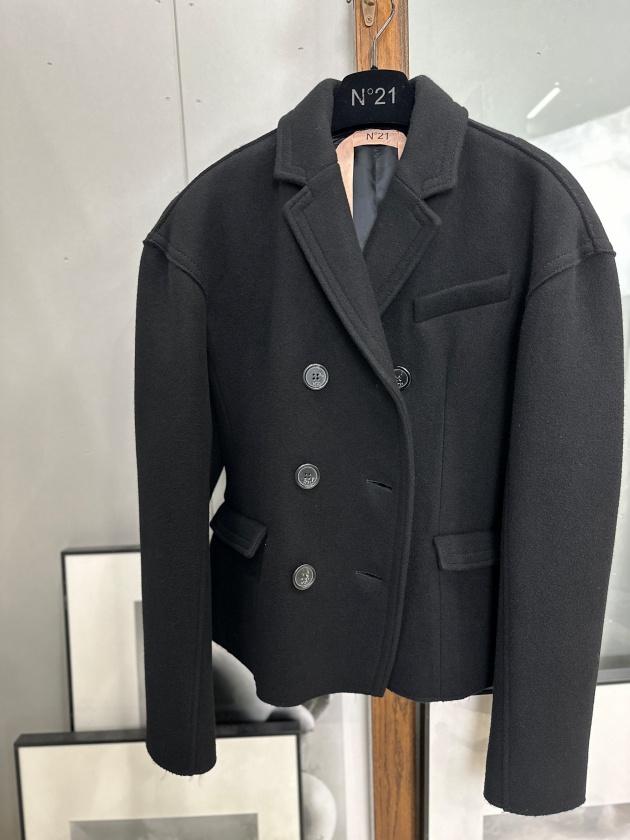 N°21 Numero ventuno】ヌメロヴェントゥーノ ショートコート | MANO