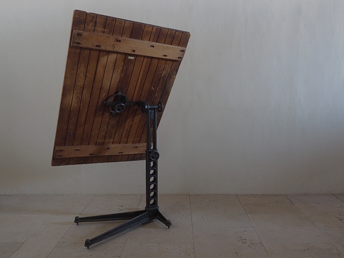 イギリス ヴィンテージ ドラフティングテーブル 製図台 | MANSIKKA