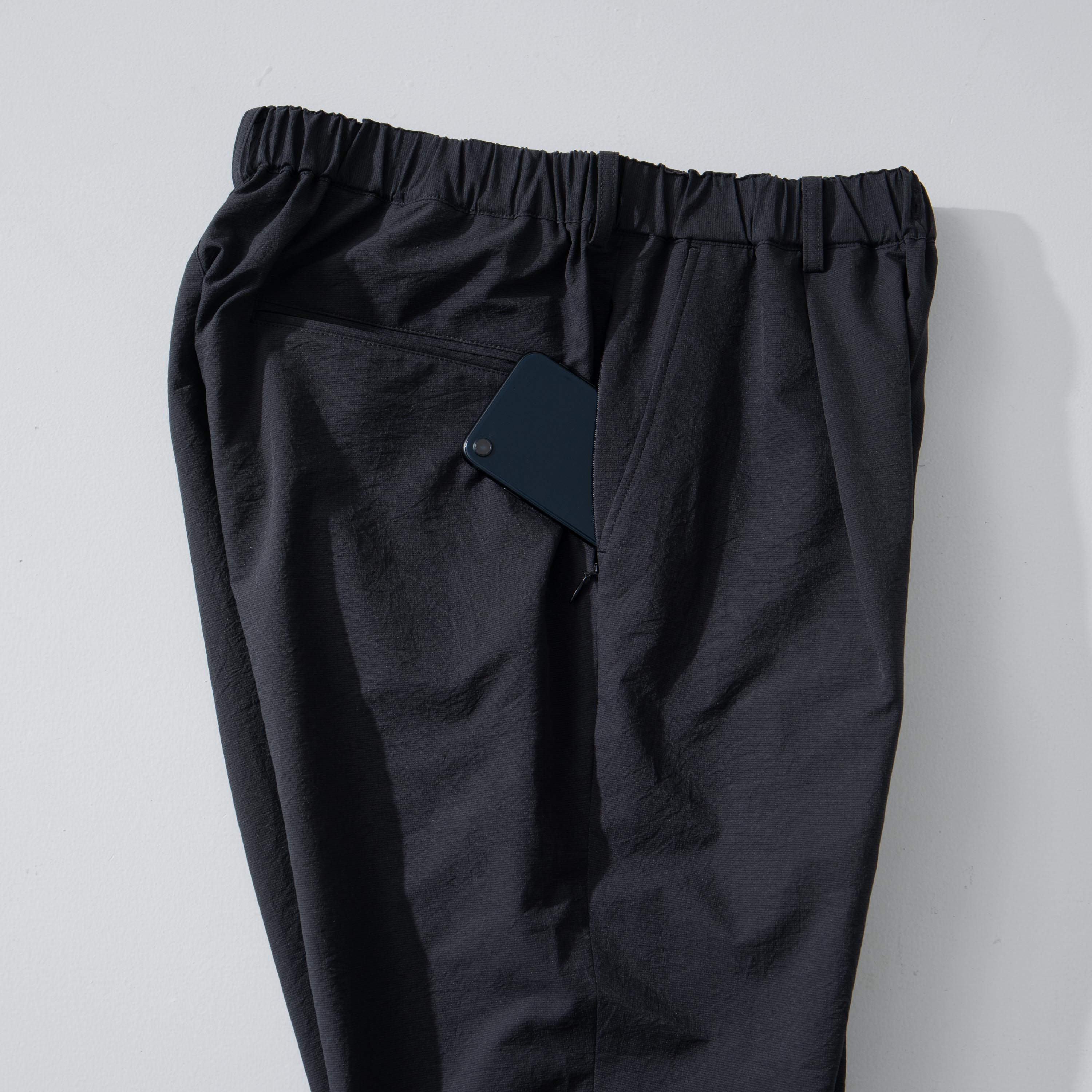 cool] ultimex one tuck tapered easy pants – Macqlo