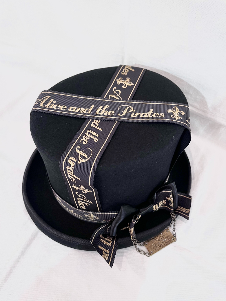 ALICE and the PIRATES A/Pロゴリボンシルクハット - BELSELウェブ