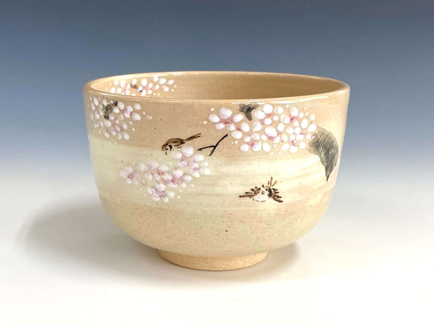 桜にすずめ絵茶碗 | すべての商品 | 淡交社 茶道具と茶席のきもの
