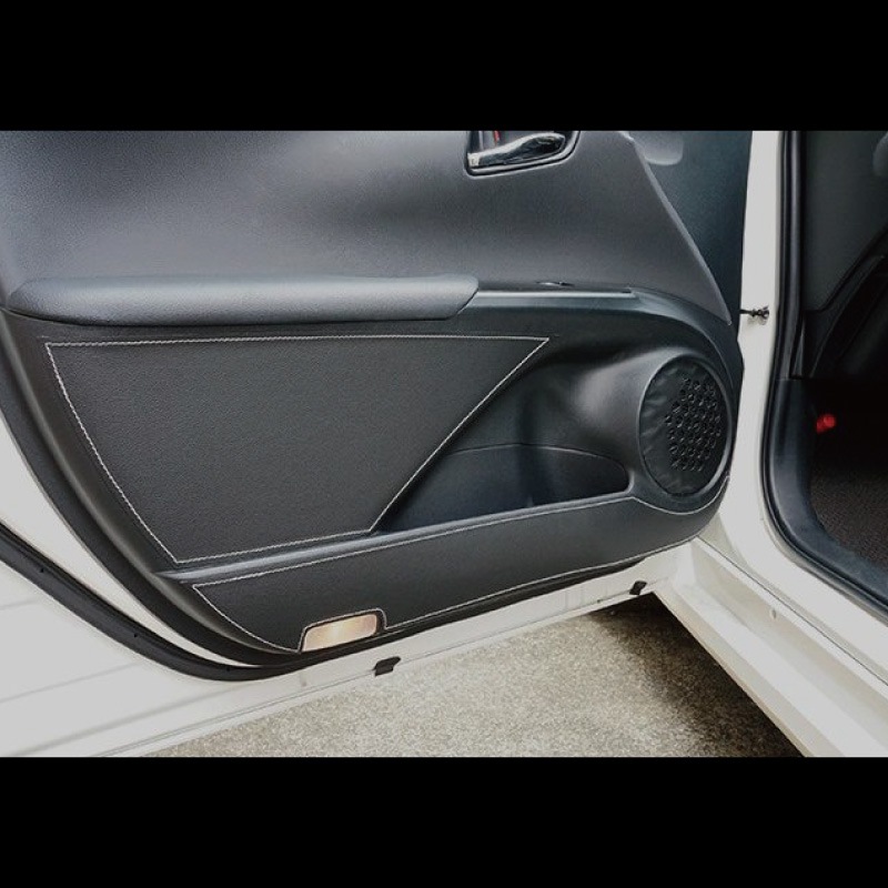 ポイント10倍／【プリウス・プリウスPHV】ドアキックプロテクター