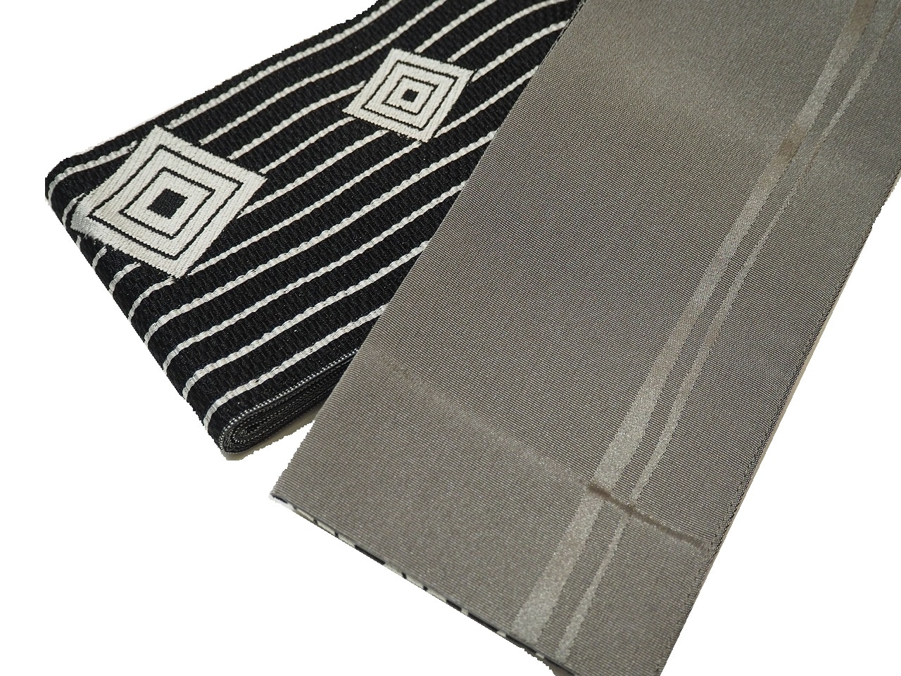 ポリエステル角帯「黒色の地にシルバーグレー色の三枡と縞模様」 | 帯