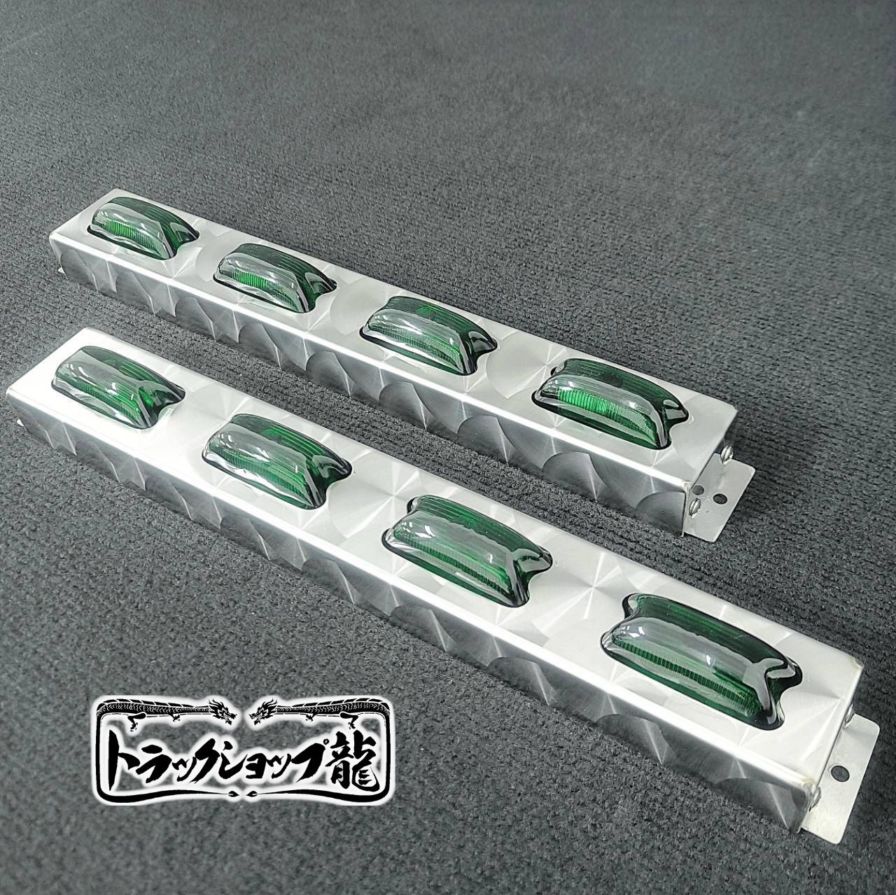 ステンレス 角マーカー＆取付ステーセット 4連タイプ 2個セット 鱗柄