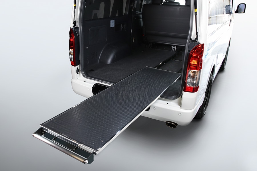 ハイエース スライドフロア スライドレール 山さま ハイエース