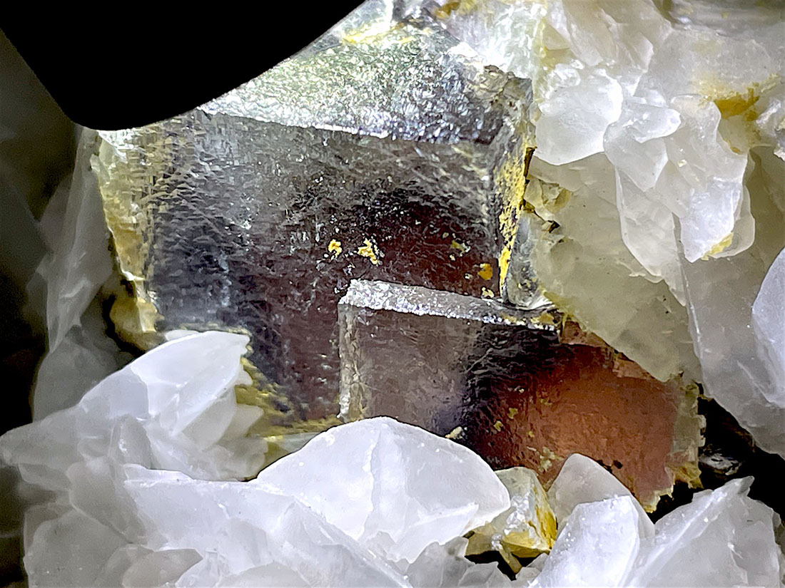 内モンゴル産フローライト(カルサイト共生)/Fluorite (蛍石)