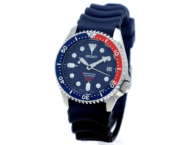 セイコー ダイバー SCUBA 200m 8F35-00A0 パーペチュアルカレンダー