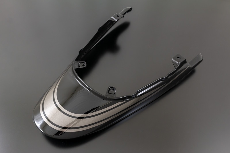 メタリックマットカーボングレー ロングテールカウル Z650RS | 車種