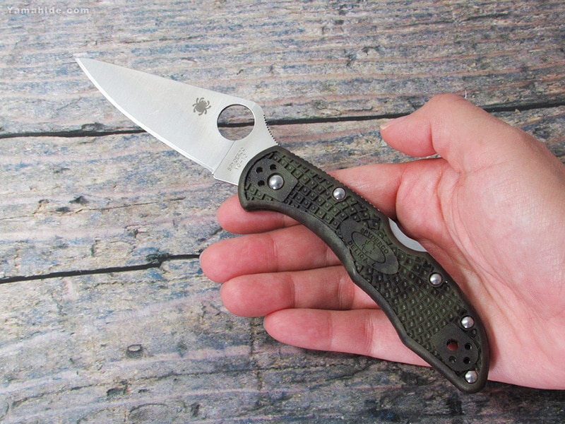 スパイダルコ C11ZFPGR デリカ4 ZOME 直刃 グリーンハンドル