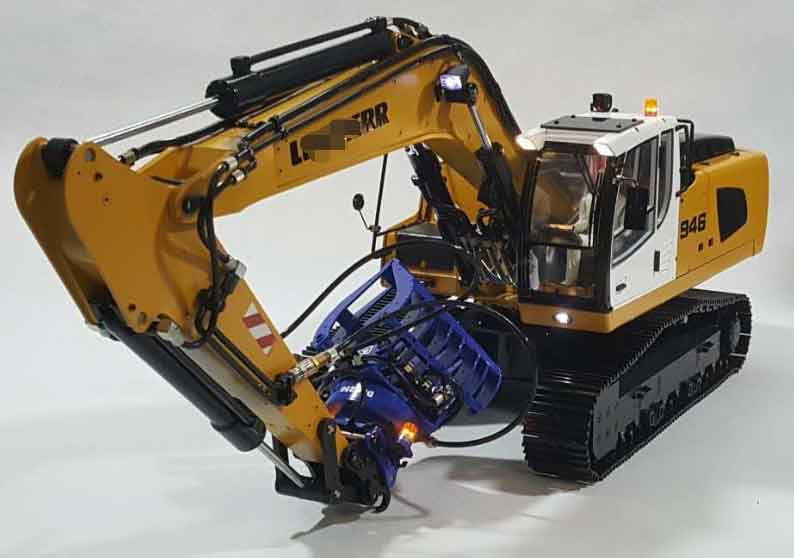VMINT 1/14 RC model Hydraulic Excavator model 946 油圧ショベル (RTR)