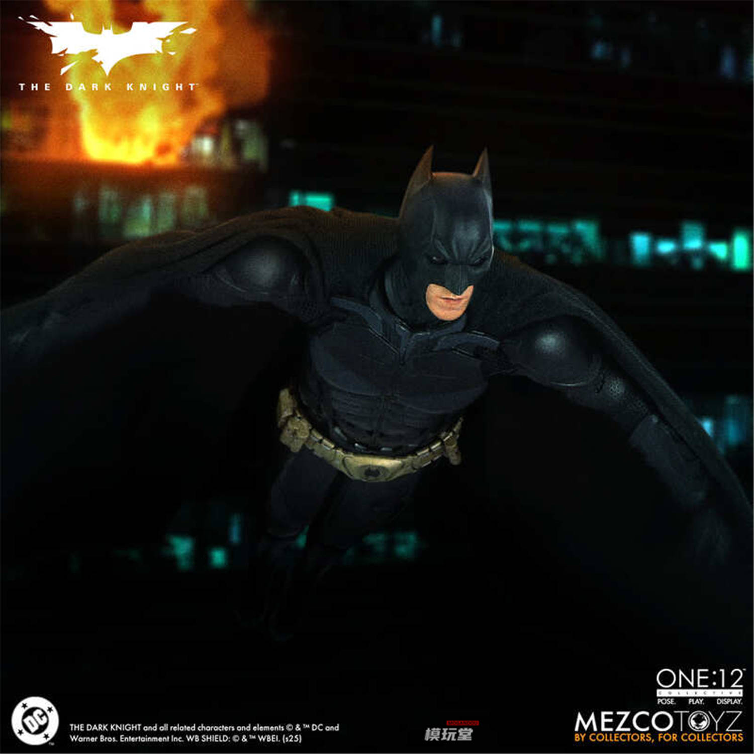 予約 Mezco Toyz 1/12 『ダークナイト：バットマン』 バットマン The