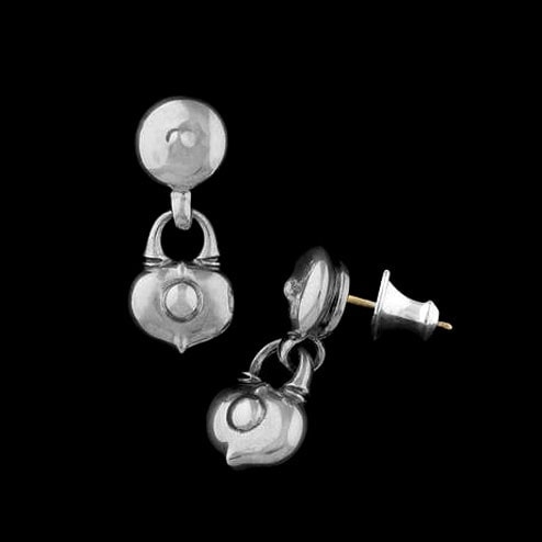 キスアンドフロー スタッド ウィズ ハート ロック イヤリング | キス