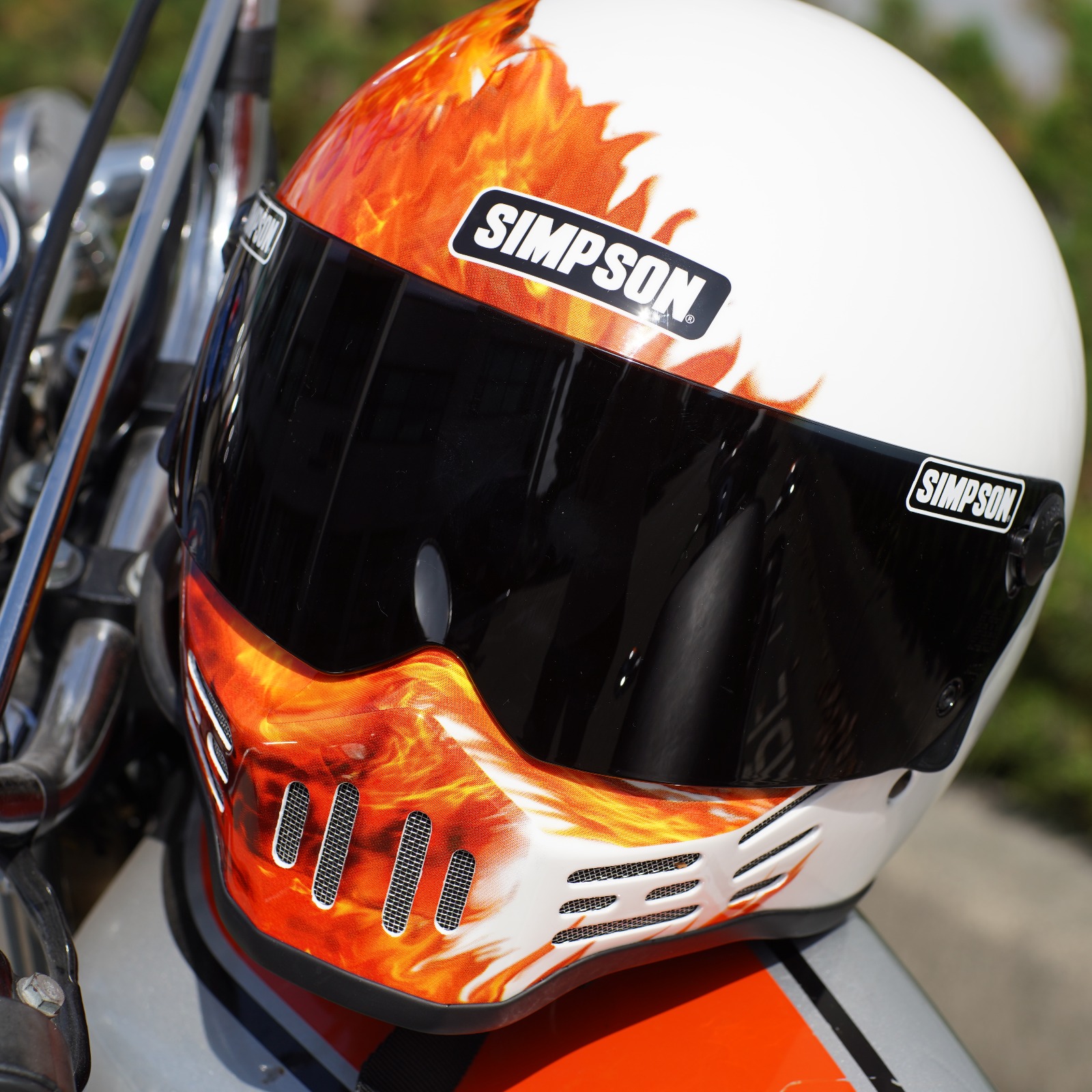 SIMPSON M30 フレアホワイト | SIMPSONヘルメット公認オンラインストア