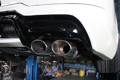 ニッサン スカイライン ワンオフ マフラー 【型式：DBA－V36