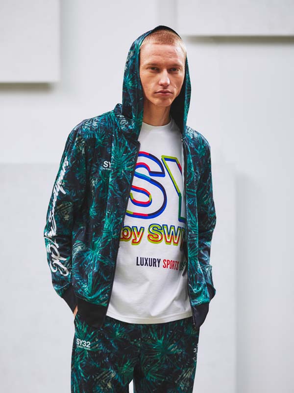 RUSH GUARD ZIP HOODIE CURSIVE | TOPS,HOODIES | 【公式】SY32 by