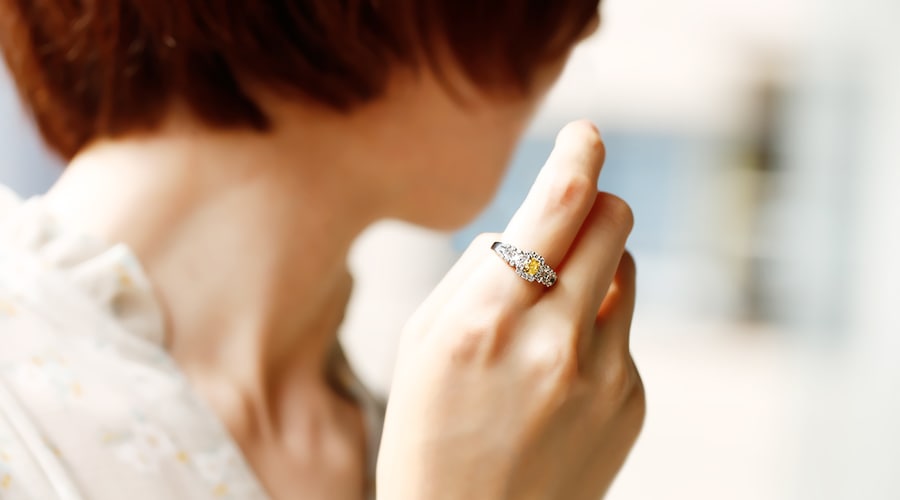 イエローダイヤモンド リング 0.5ct FANCY VIVID YELLOW IF プラチナ