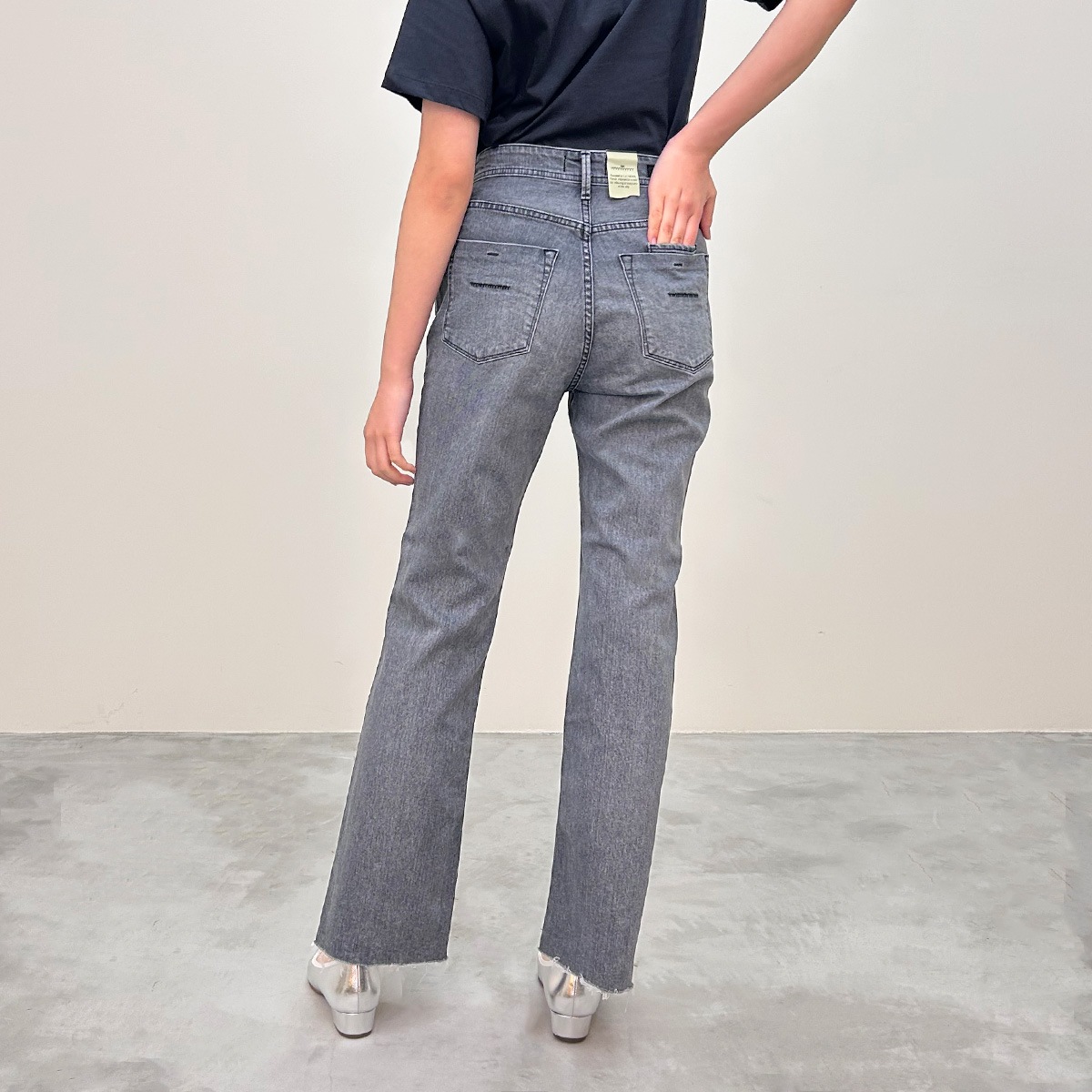 YANUK ヤヌーク】セミフレア の通販｜正規取扱店 ANNE onlinestore