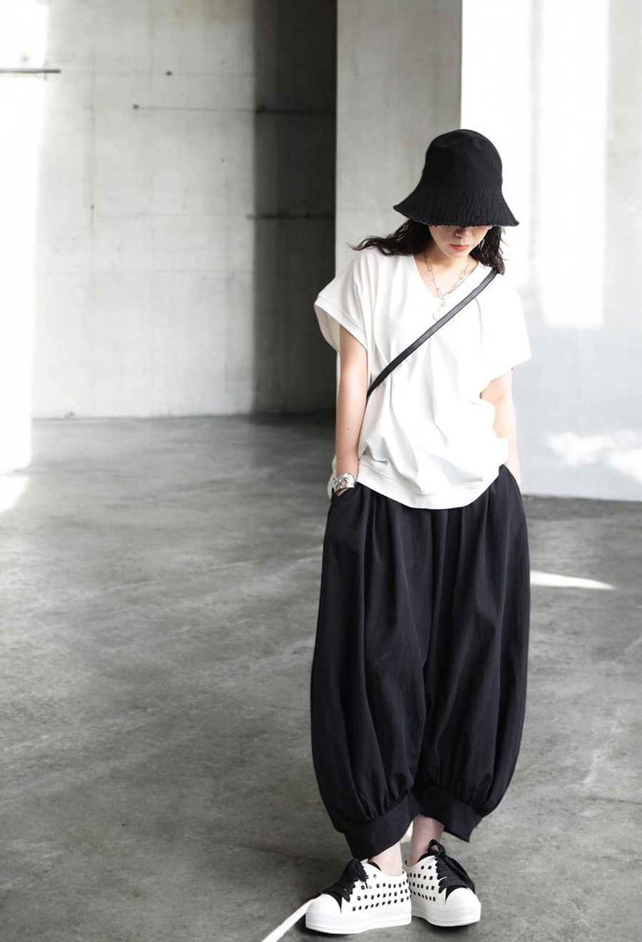 バルーンパンツ レディース ボトムス クロップドパンツ 送料無料