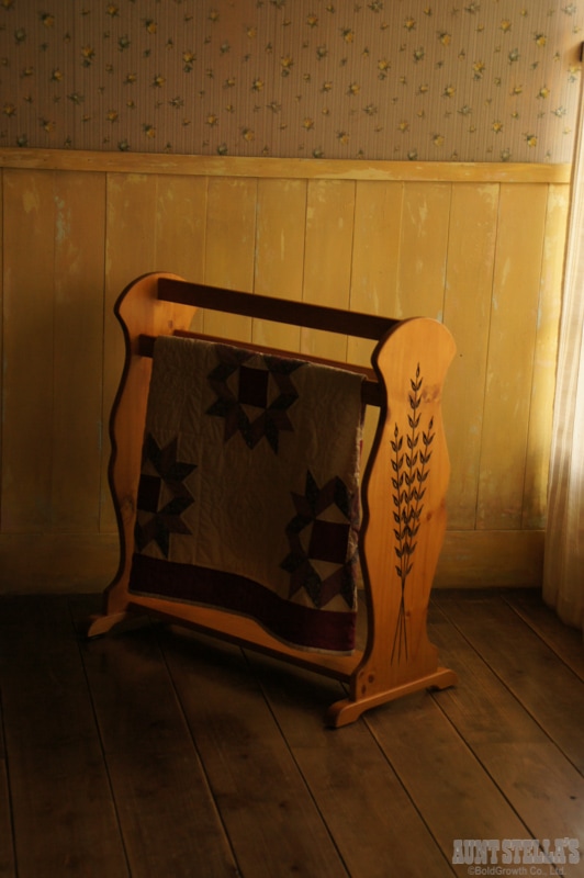 Wheat Quilt Rack ウィートキルトラック | 小さな家具 | アントステラ