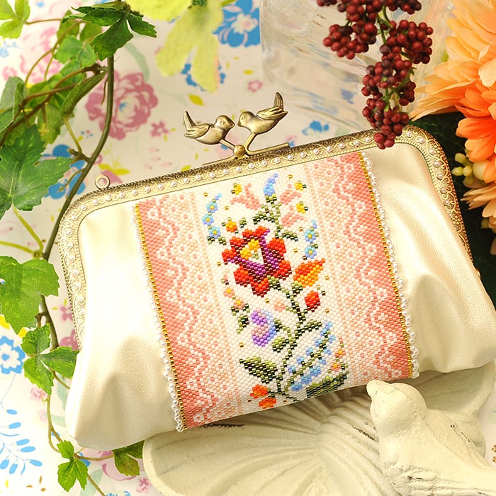 がま口ミニバッグ～カロチャアート～ 【ビーズマニア】 | アイテムで