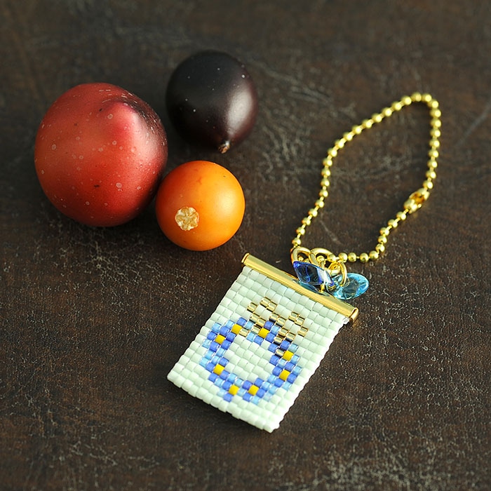 ビーズファクトリー ガーリッシュリースチャーム（ブルー）～デリカ