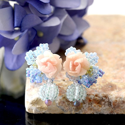 アジサイと芍薬のピアスorイヤリング 【作家：NARUMIDO】 | アイテムで