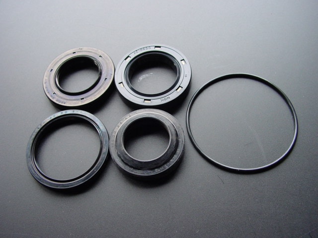 CBX400F 前後ホイール用ダストシール+オーリングセット | HONDA